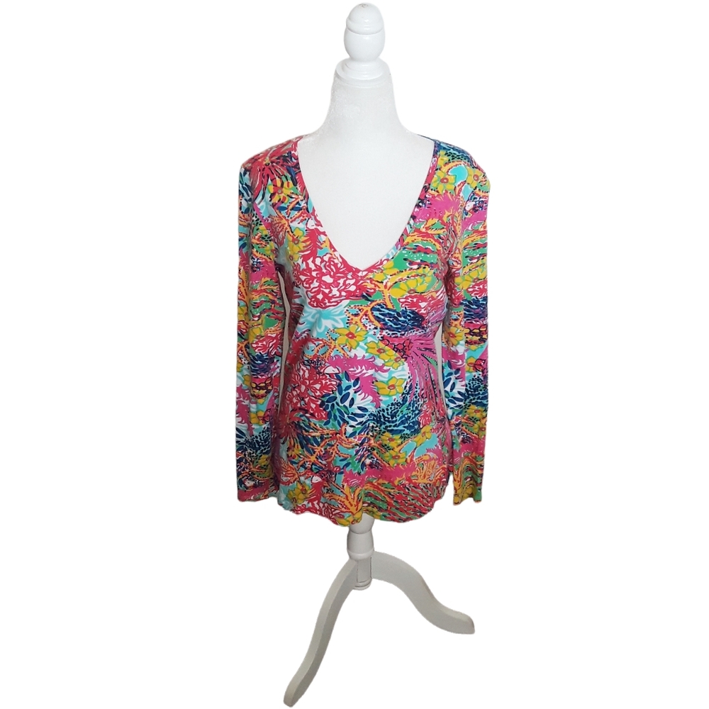 Lilly Pulitzer Medium Floral Cotton V-Neck Fishing for Compliments Jodie Top